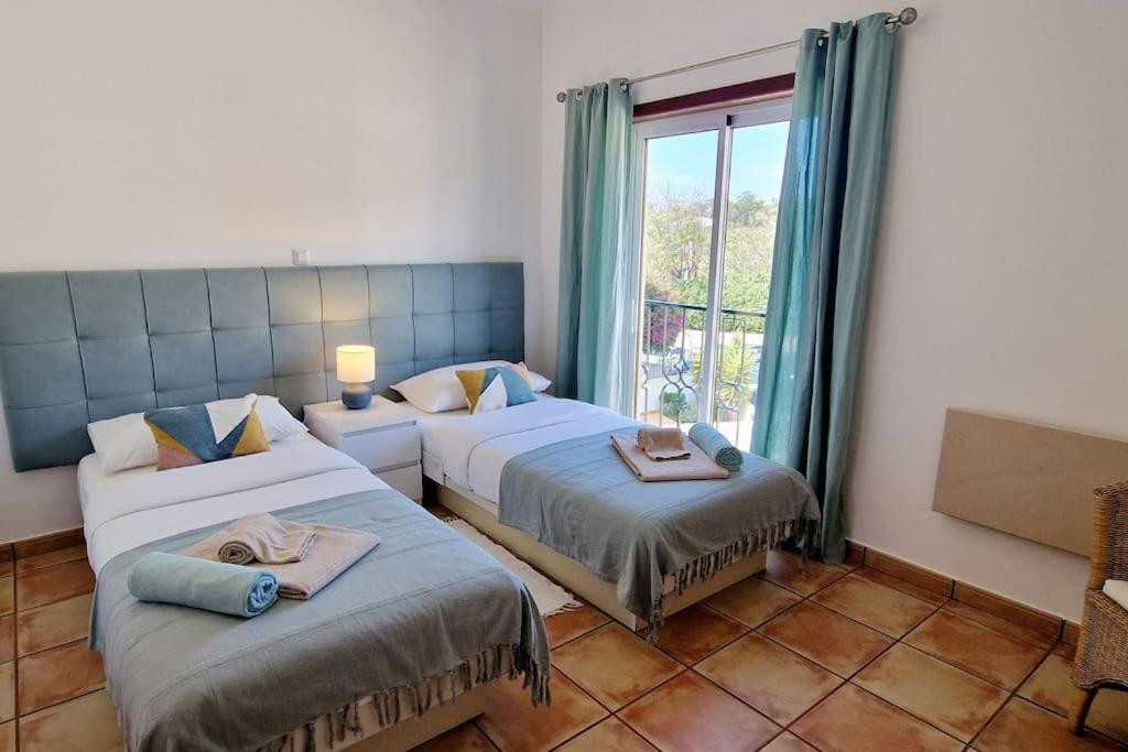 Jasmine Apartment Next To Meia Praia Beach 拉哥斯 外观 照片