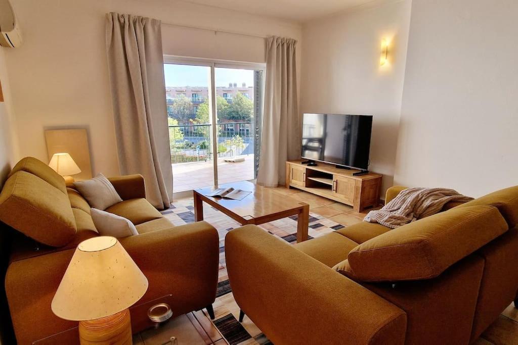 Jasmine Apartment Next To Meia Praia Beach 拉哥斯 外观 照片